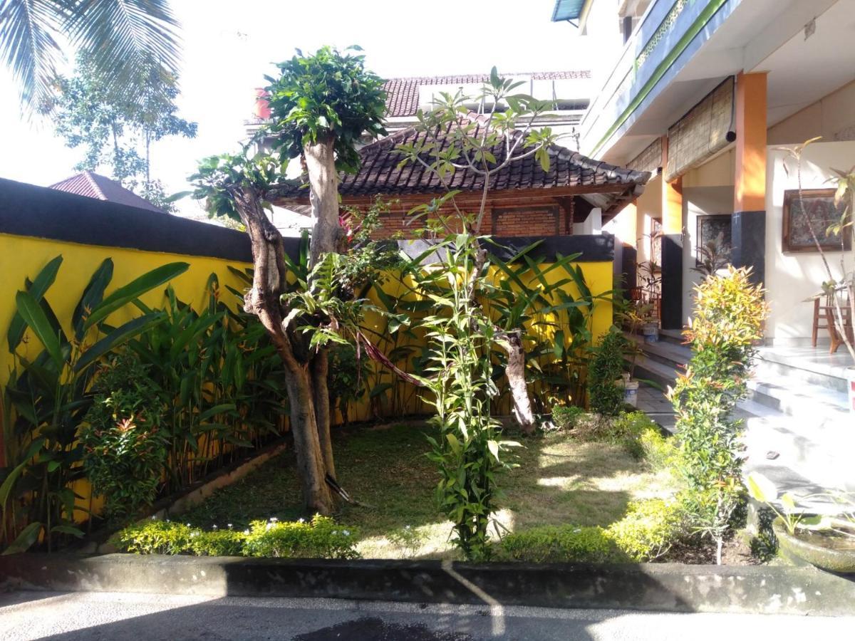Appartement Oka House à Ubud Extérieur photo